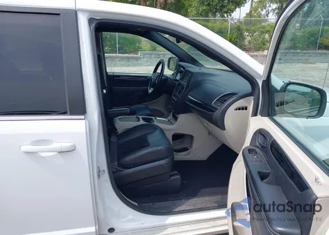 2018 Dodge Grand Caravan Sxt из США, поврежденный, VIN 2C4RDGCG3JR325827